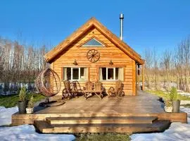 Hobu House - a Cozy, Private Cabin by the Forest near Haapsalu