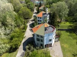 Villa Octogon Câmpina