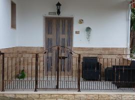 La Casa Del Nonno, отель в городе Искителла