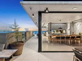 Luxury Coastal Escape pool, sauna, cinema, views