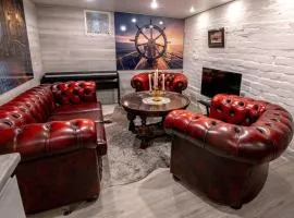 Ripaus luxusta ei Tinder -treffeille tms ei ylimääräisiä vieraita