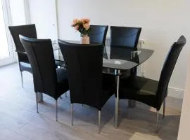 46DW Dreams Unlimited Contractor Home in Ashford