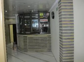 5 Heide Road Apartment and Lodge