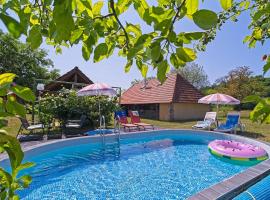 Beautiful Holiday Home Martinscak, hotel u gradu 'Barilović'