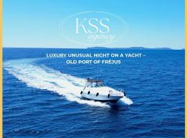 Cris Craft 380 CONT Boat, hotell sihtkohas Fréjus