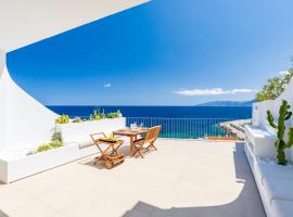 Casa Salsedine Luxury breathtaking view & SPA, hotel en Cala Gonone