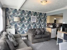 102 M and T Chalets Sunbeach,Scartby Near great Yarmouth 2 bed south facing Chalet