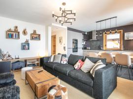 Les 3 Marmottes - Au pied des Pistes, Hotel in Huez