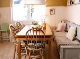 H e r r Nilsson Ferienwohnung - für Familien und Radfahrer im Emsland, EG, Garten,Fahrradgarage, hotel v destinácii Werlte