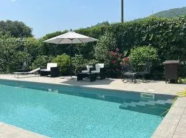 Casa Hydrangea con piscina e giardino