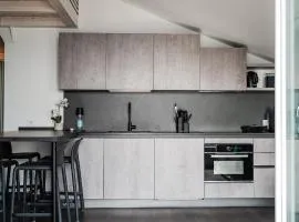 Rapallo - Attico vista mare con terrazza e piscina