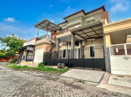 OYO 95170 Purnama Baru Syariah, hotel Blitar városában