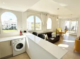 Penthouse, 2-bedroom apartment with pool views