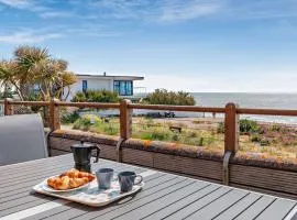 4 Bed in Pevensey Bay oc-bt069