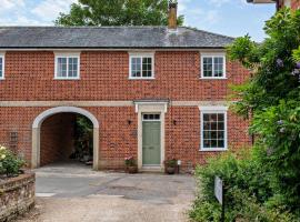 3 Bed in Colchester oc-94016, hotel di Dedham