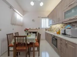 Kipseli Olive Grove House by elite