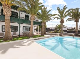 Santa Rosa Tinajo by Escape Home, hotel i Tinajo