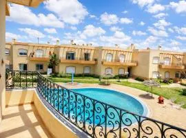 Havre de Paix avec Vue Piscine et Balcon