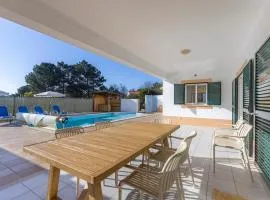 Maré Guest House Heated Pool Optional