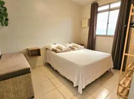 Apto com facil acesso ao Aeroporto e Mangueirão, com elevador, garagem e piscina