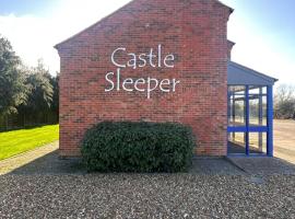 Castle Sleeper, hotel em Corby