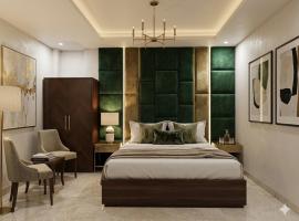 Vaibhav stay hotel Near igi Airport Delhi, hotel a Champawat