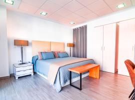 EDomus Medellin 1485 Suites, hotel a Don Benito