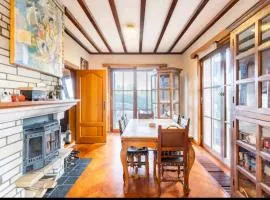 Villa & Wellness Area Jacuzzi Sauna Massage Table