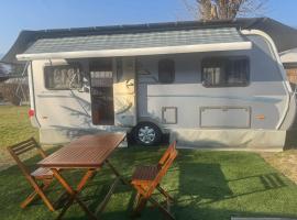 Camping Alex، فندق في Cadenazzo