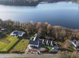 Dębówka – hotel w mieście Wilcze