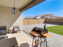 Near Golf, Parks and Casino! Updated Maricopa Home, Hotel in Maricopa