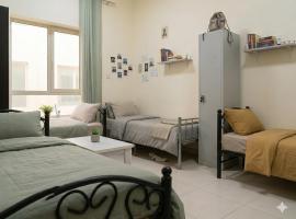 ALEX Hostel H101 - Bed in a shared room with other guest, Hotel in Schardscha