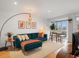 Stylish 2-Bed Apartment - Easy Access to London, hotel a Purfleet