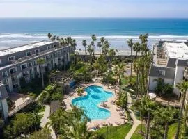 Oceanview Retreat - Steps to the Beach, Heated Pool, walk everywhere