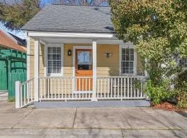 Honey Bee Cottage - Walk to Forsyth Park - Patio and Parking
