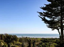 The Bolt Hole Hythe panoramic coast and sea views