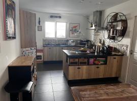 Superbe maison acceuillante، فندق في مارتشيبريم