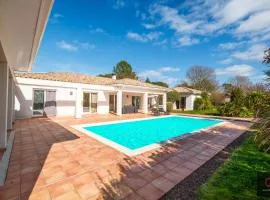 Villa contemporaine avec piscine à Sanguinet 8 pers