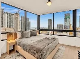 Miami Oasis 2BR Apt Pool & Beach Access for 5