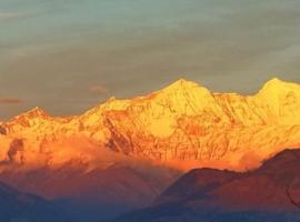 Himalaya View Resort, hotel en Barkot