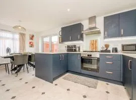 Leamington Spa Retreat - Garden - Parking - 5 mins