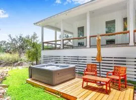 Happiness Ranch - Oak Tree House