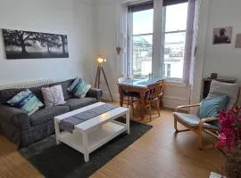 Grindlay Street Residence, 2 Bedroom, 2 Bathroom apartment close to Castle