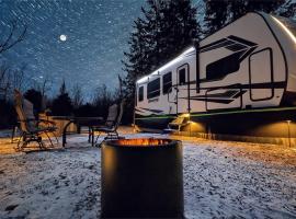 Stardew Valley Farm Nordic Spa Stay, Hotel in Carleton Place