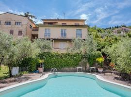 Hotel Girifalco - Nature & Relax, готель у місті Масса-Мариттіма