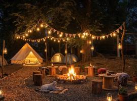 Vintage Vatika، فندق في فادودارا