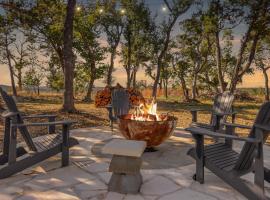 블랑코에 위치한 호텔 Daybreak Ridge Entire Property