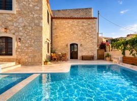 Villa Kaladare - Private Pool & Quiet Relaxing Stay, Hotel in Kalandares