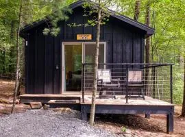 Couples Glamping Cabin-Lazy Bear at Valley Bear Farms Resort
