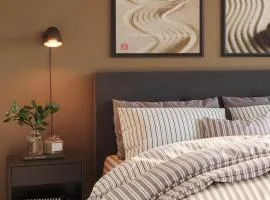 Guestly Homes - Central Premium Studio